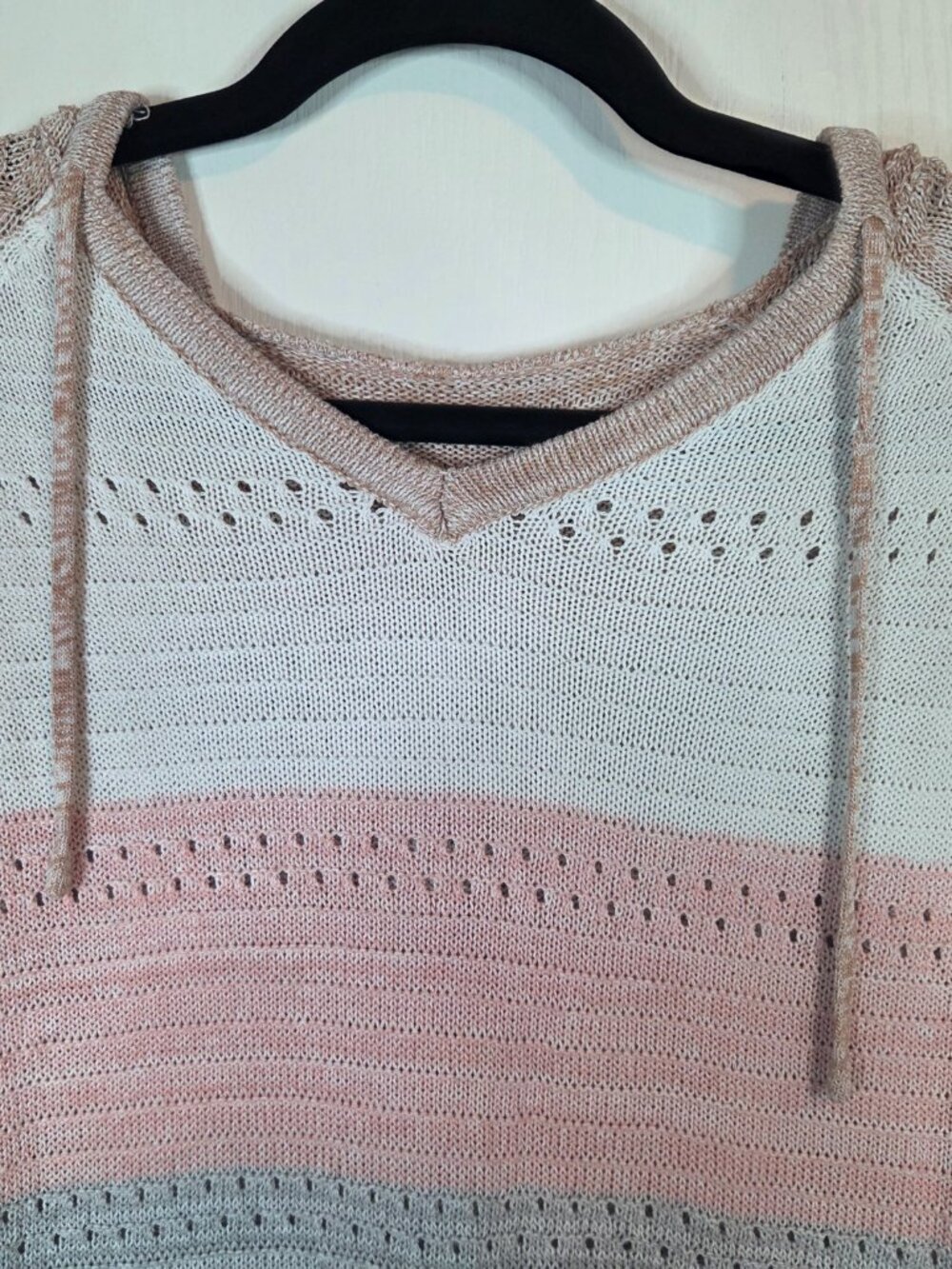 White Pink Gray Tan Striped Lightweight Hoodie Sweater Size XS-S - Picture 3 of 8